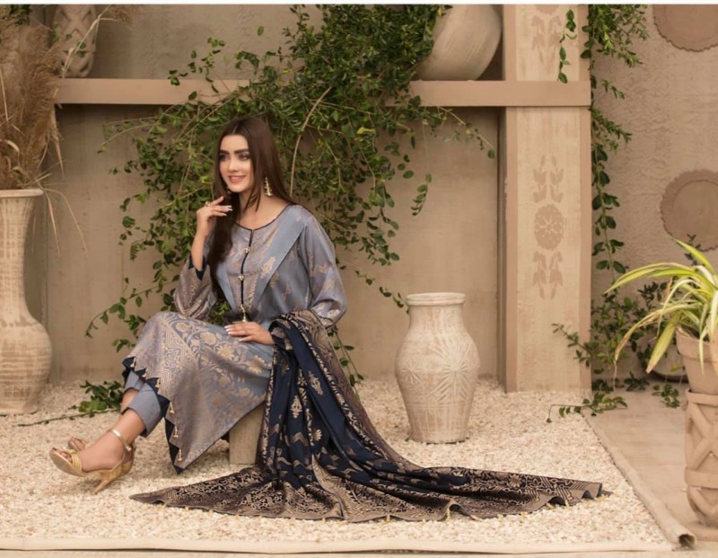 Tawakkal New Lawn Banarsi Collection.