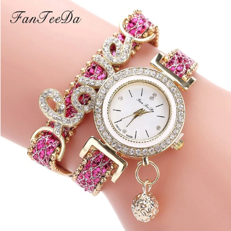FanTeeDa Top Brand Women Bracelet Watches Ladies Love Leather Strap Rhinestone Quartz Wrist Watch Luxury Fashion Quartz Watch