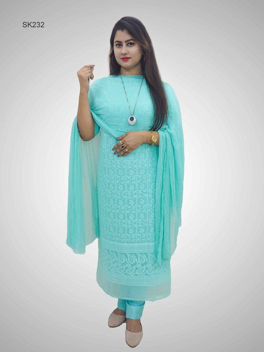 আনস্টিচড হেভি এমব্রয়ডারি ওয়ার্ক সালওয়ার কামিজ