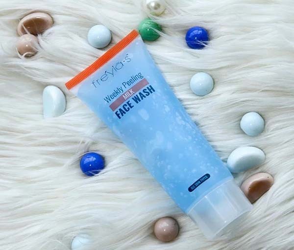 freyia's Weekly Peeling Milk Face Wash